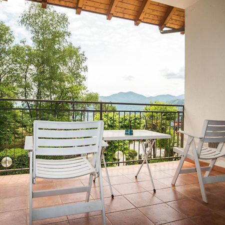 Madonna Della Neve Hotel Pettenasco Exterior photo
