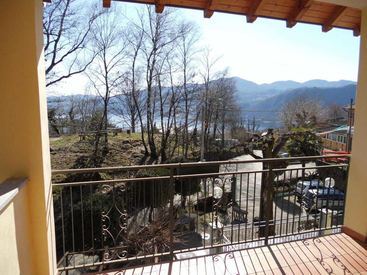 Madonna Della Neve Hotel Pettenasco Exterior photo
