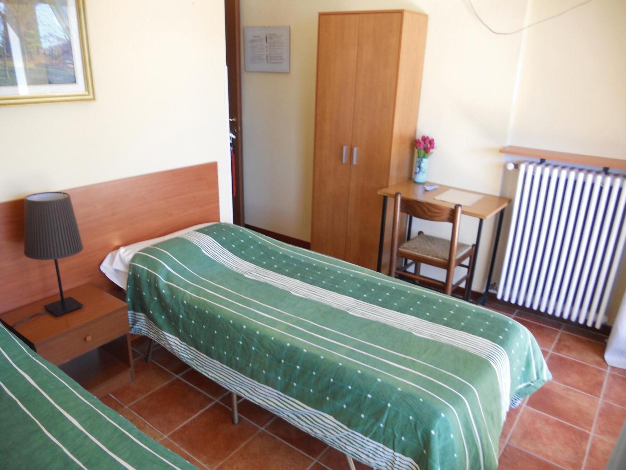 Madonna Della Neve Hotel Pettenasco Exterior photo