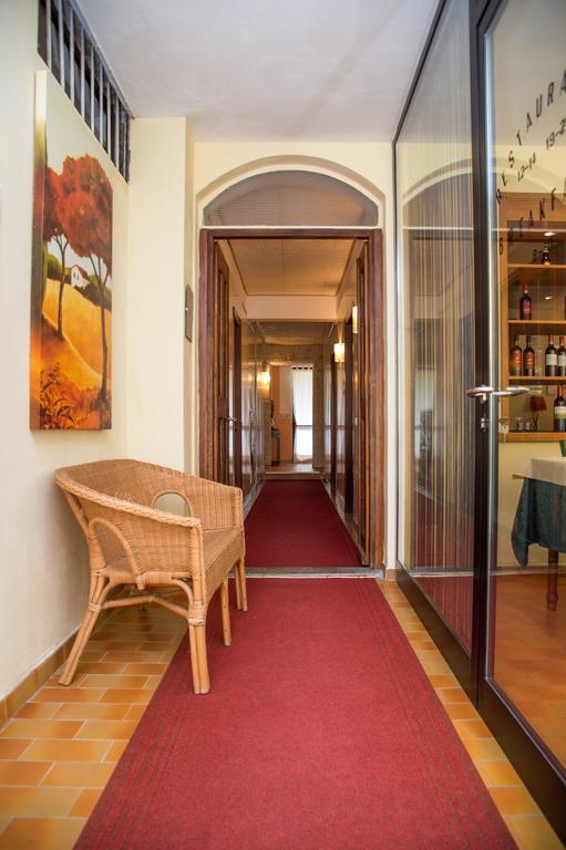 Madonna Della Neve Hotel Pettenasco Exterior photo