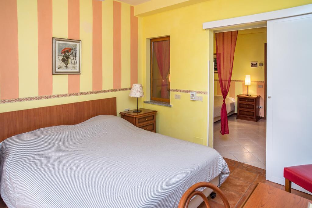 Madonna Della Neve Hotel Pettenasco Exterior photo