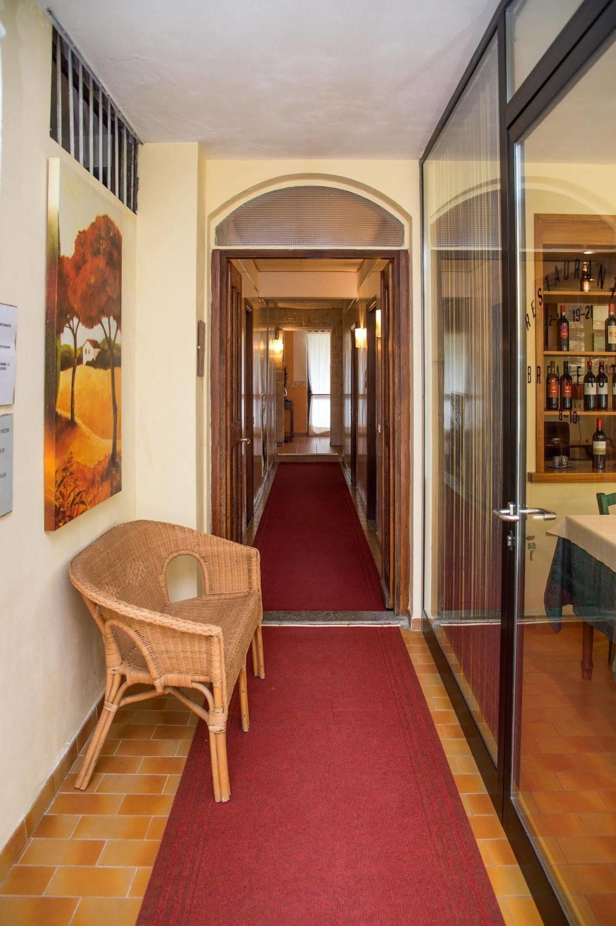 Madonna Della Neve Hotel Pettenasco Exterior photo